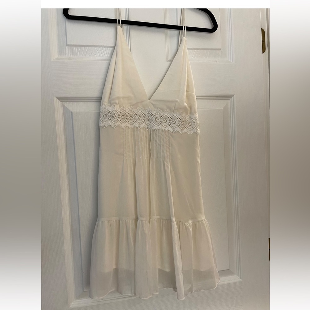 Abercrombie & Fitch off white size medium dress
